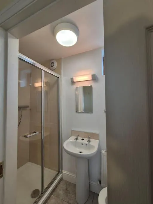Apartment With All Amenities Near Cork City